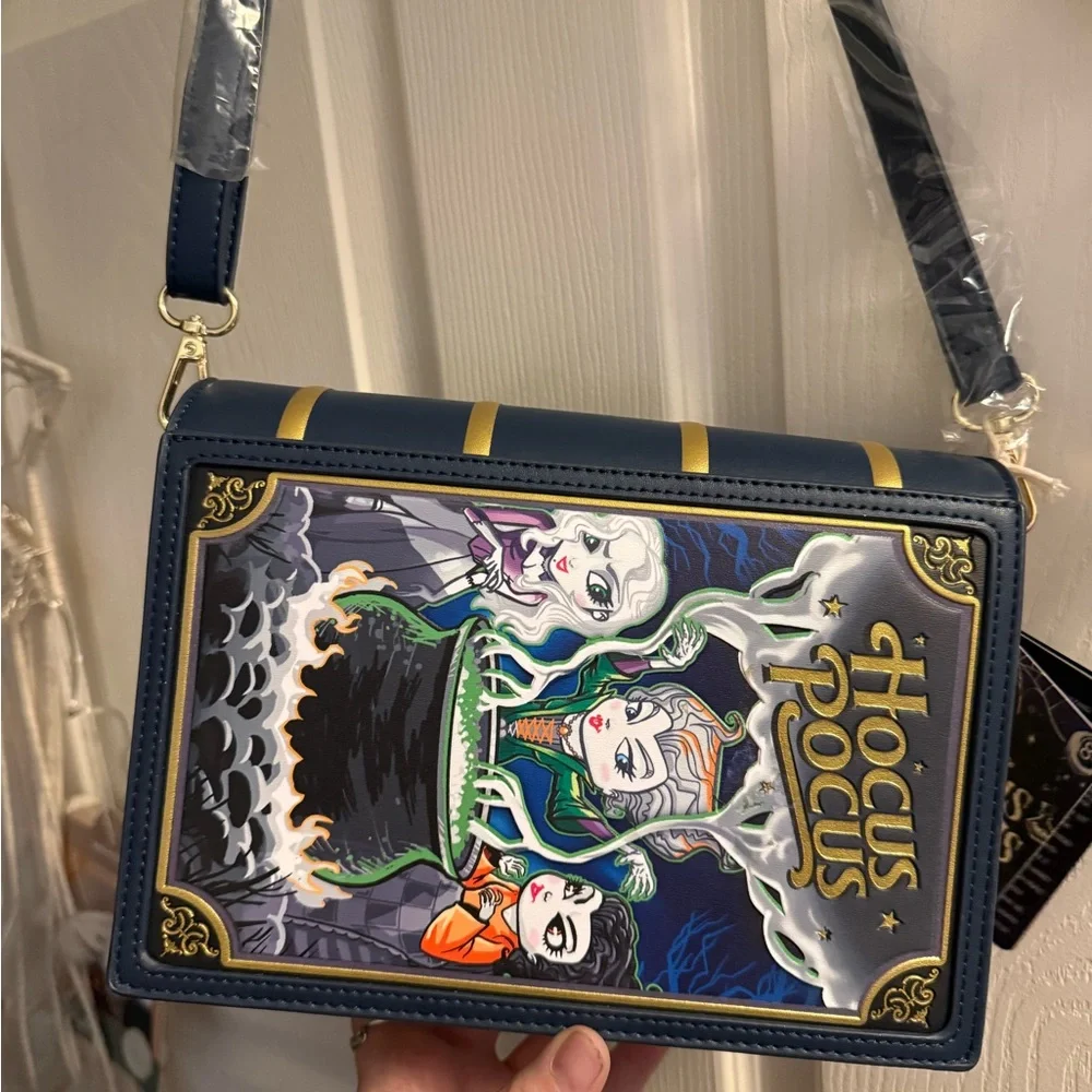 Disney Loungefly Hocus Pocus Book Purse - Picture 8 of 8